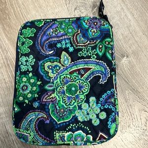 Brand New Verá Bradley Tablet Case. Blue. Green